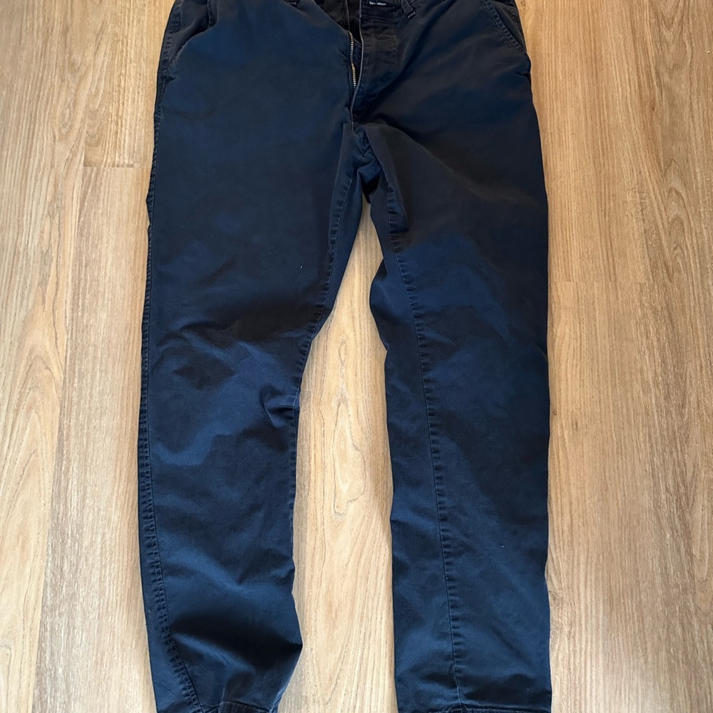abercrombie and fitch rustin athletic skinny 33x32 chino in navy